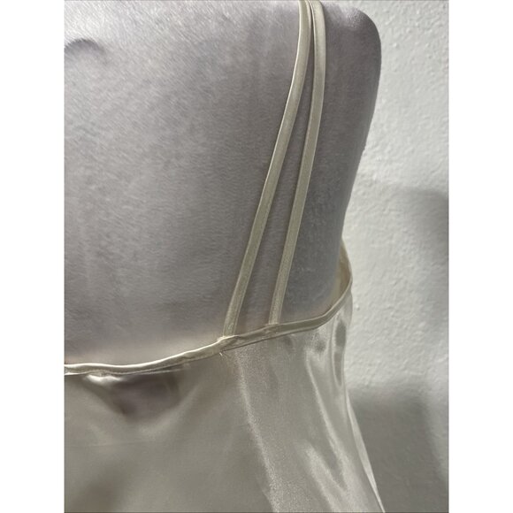 California Dynasty Off White Nightgown Bridal Lace Floral trim size Small - Picture 4 of 9